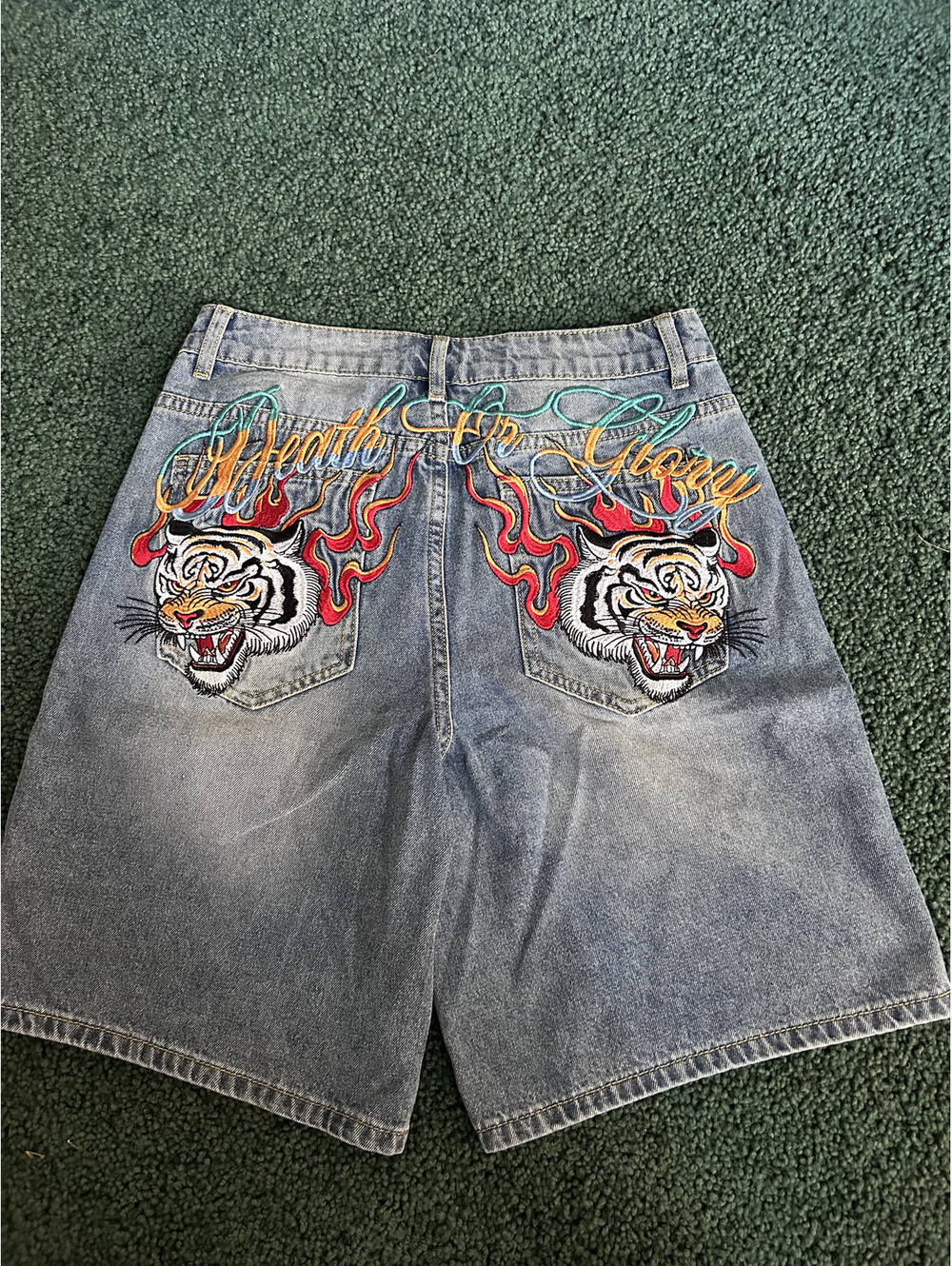Denim Shorts with Embroidered Tiger Design and 'Bene